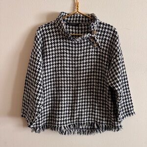 Zara // dark blue, white houndstooth tweed pullover top size large